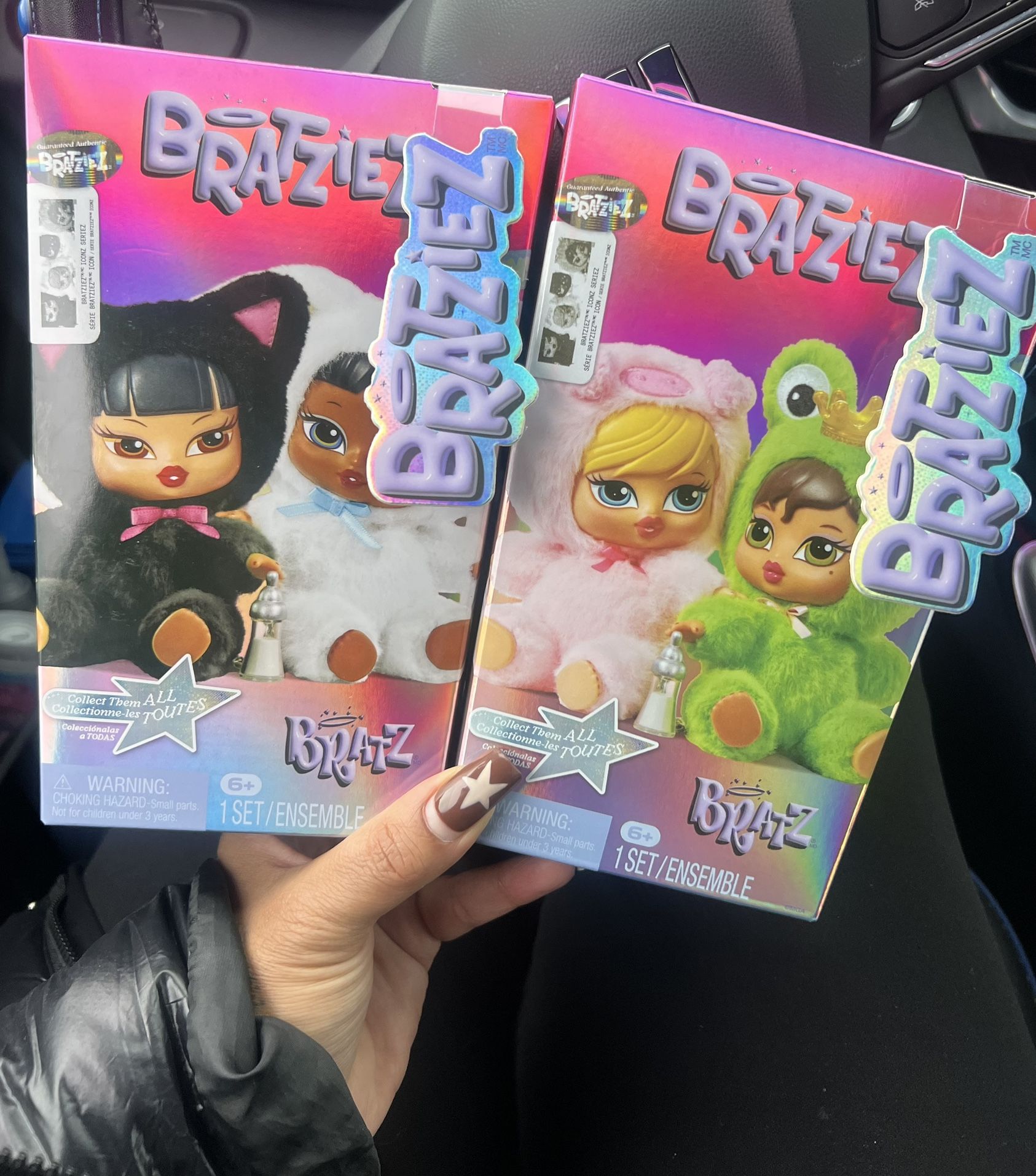 Bratz Bratziez Iconz Series Plush Blind Box with Charm Clip and Accessory **Please Read Description*