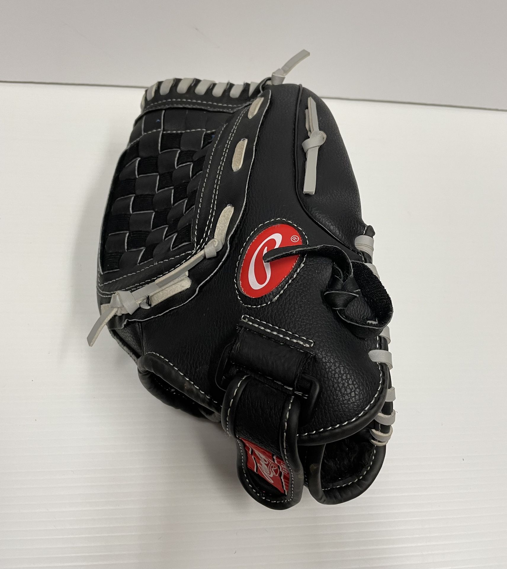 Baseball Softball Gloves (RHT) $40 Ea.