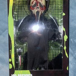 Ghostface/Scream Mezco 
