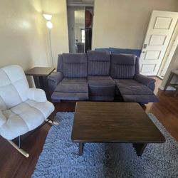 Couch With 2 Recliners