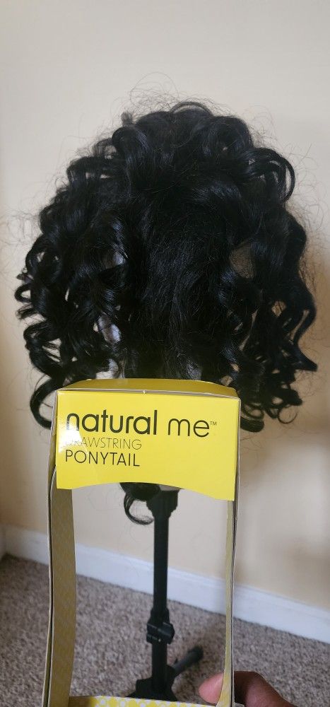 Manniquin Head in Tripod AND Women's Wig