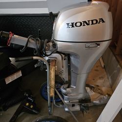 Honda 8 HP Electric Start Outboard