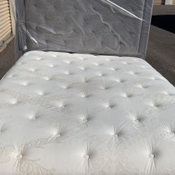 Full Size Mattress And Headboard 