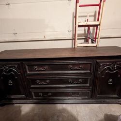 Wood Dresser 