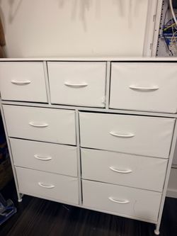Dresser