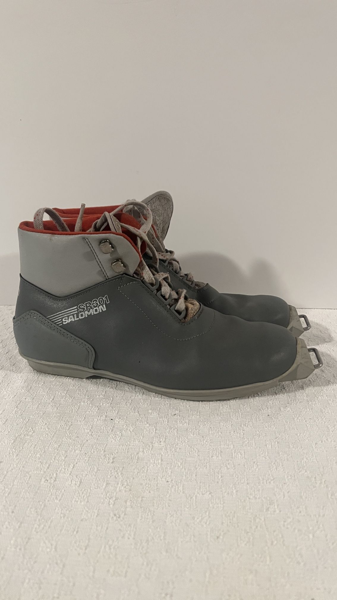 Vintage Cross Country Ski Boots Salomon SR301