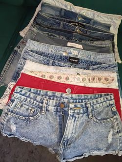 ALL SIZES - WOMENS DESIGNER SHORTS SMALL-LARGE