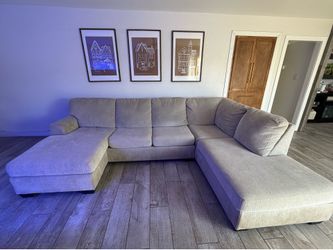 Couch sectional