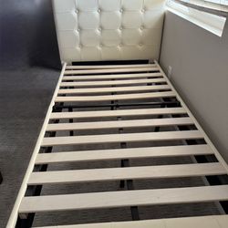 Twin Bed 