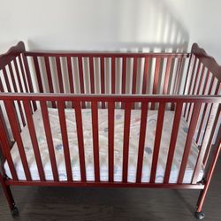 Crib With Bar Protector 