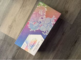 Prismatic Evolutions Super-Premium Collection