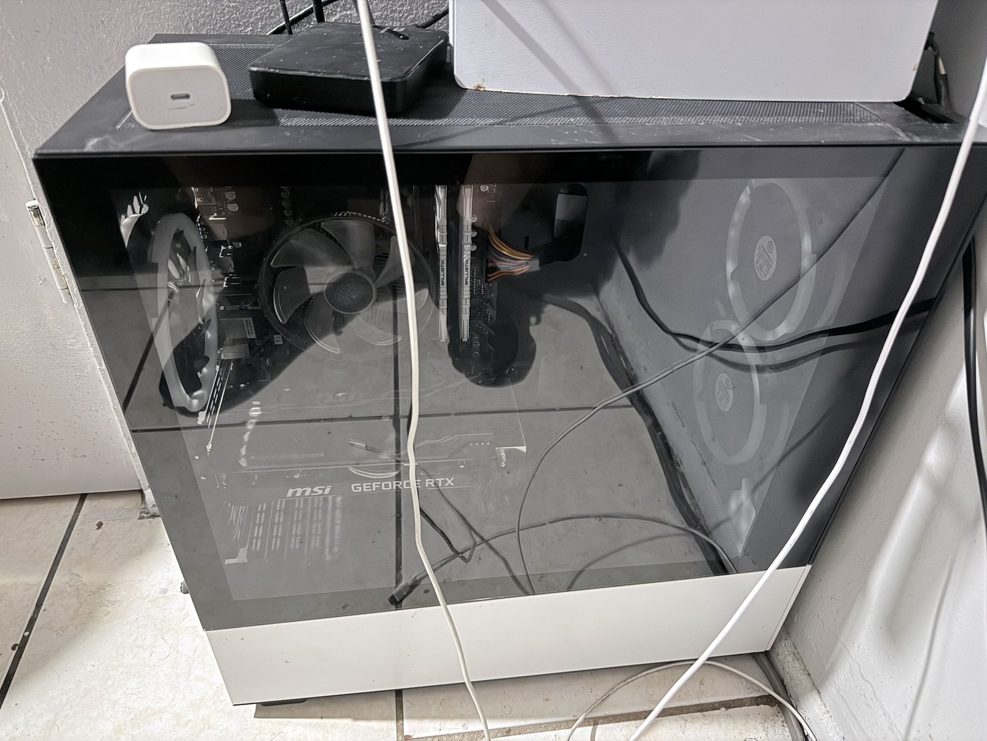 Gaming PC W Keyboard,Mouse & Monitor