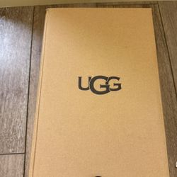 Women’s UGG Tazz Chestnut Size 5 