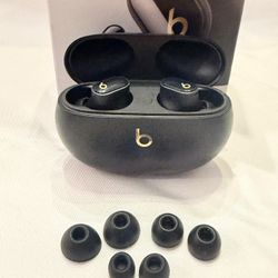 🎧 Beats Wireless Earbuds – Factory Certified