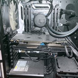 GAMING COMPUTER (TAKING OFFERS)