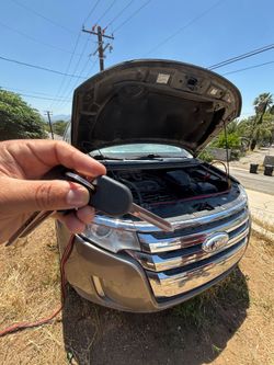 Car Keys N Remotes/ Llaves Con Control