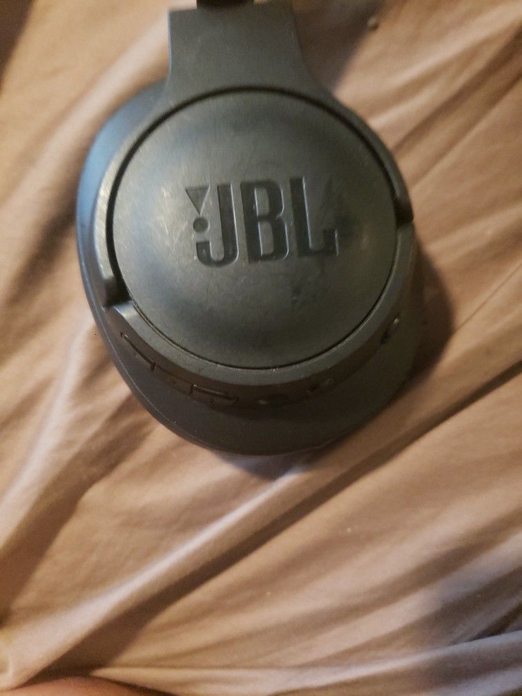 JBL Tune 760nc Bluetooth Headset