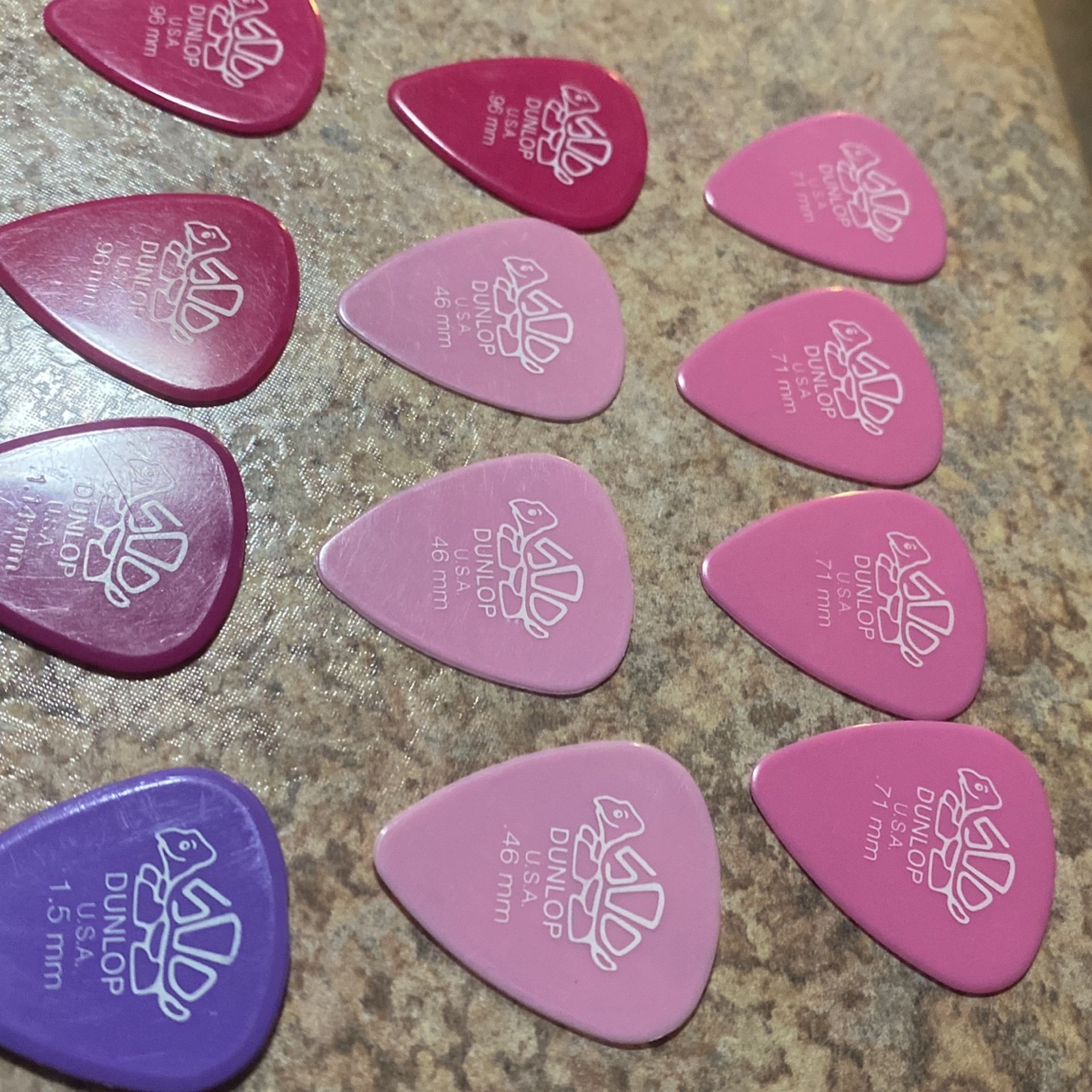 42 Vintage Guitar Picks