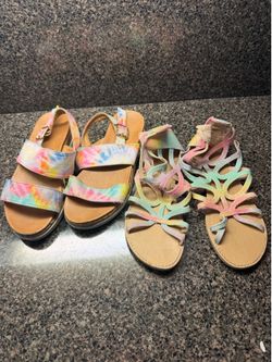 Used girls sandals 2 free