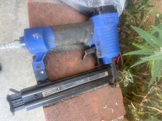 18-Gauge Pneumatic Brad Nailer