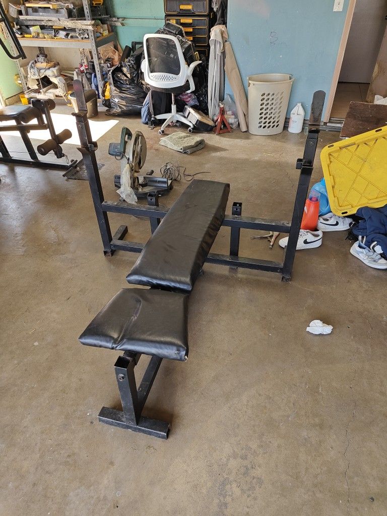 Weight Bench