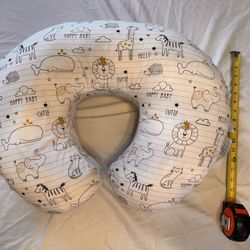 Boppy Nursing Pillow/Positioner + NEW Elephant Cover | Jungle Safari Animals