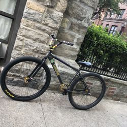 Da goon 29 Inch Throne Bike 