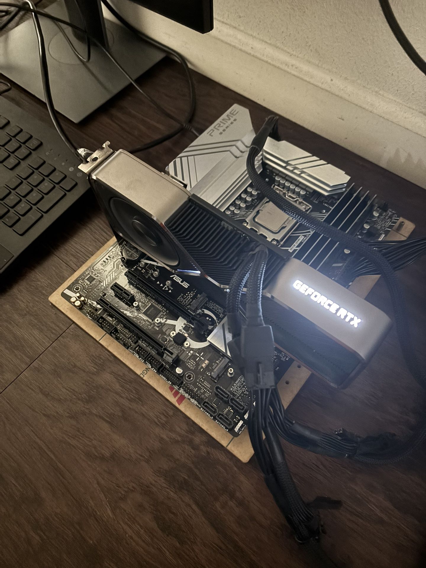 Asus MB Core i9-13900K 64GB DDR5!! RTX 3080ti F.E READ DESCRIPTION PICK UP ONLY NO TRADE 👉FIRM ON PRICE👈CASH 💵 ONLY 💲1100 FOR All PC PARTS