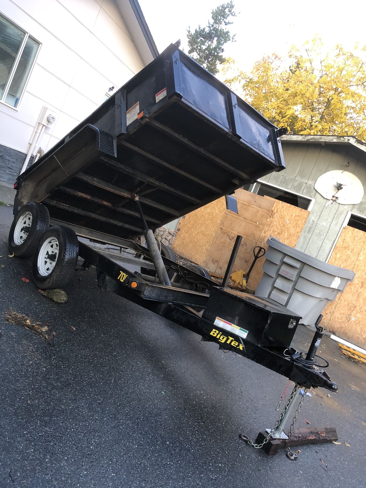 Dump trailer 6x10
