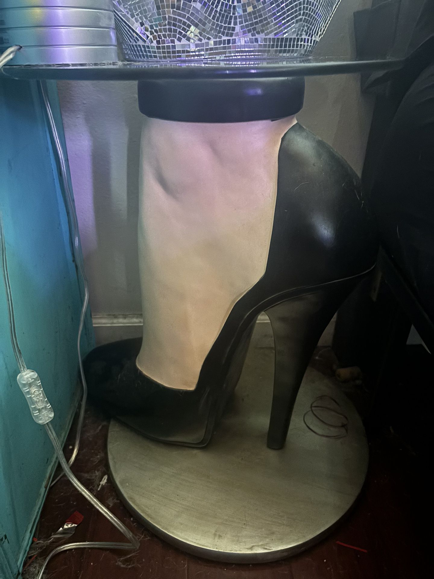 Viral Homegoods High Heel Shoe Stool Table