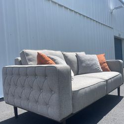🚚FREE DELIVERY🚚 Grey 74” couch, Love seat.