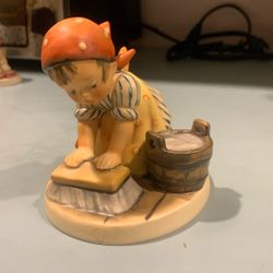 Hummels Vintage #363