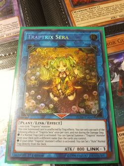 Traptrix sera - Yu-Gi-Oh secret rare