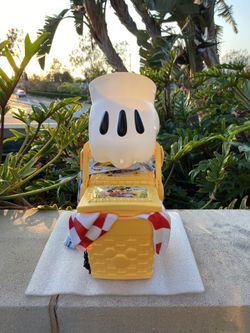 DISNEY PARKS MICKEY MOUSE PICNIC BASKET POPCORN BUCKET