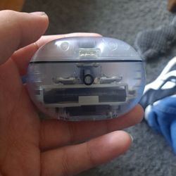 ONLY Box Beat Earbuds