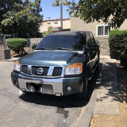2006 Nissan Titan V8