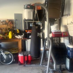 Everlast Punching Bag Stand