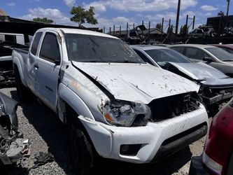 Parts for TOYOTA TACOMA 2WD V6 EXT CAB 4.0L PRERUNNER 2015 - Stock # 14705