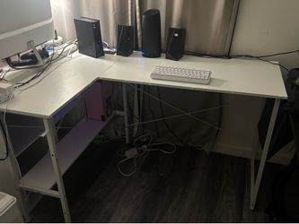 L-Shape Desk with Power Outlet Hub
