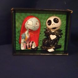 Disney Nightmare Before Christmas Jack & Sally Salt And Pepper Shakers