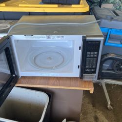 Microwave 1100 W