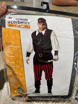 PIRATE COSTUME