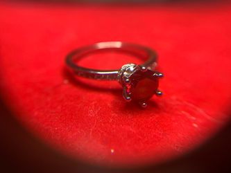 925 Red Garnet very stunning