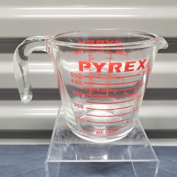 Vintage PYREX 516 2 Cup Measuring Glass Corning USA 