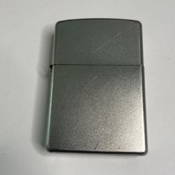 Zippo Brushed Chrome