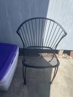 Metal black chair - patio/garden