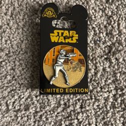 Disney Star Wars Pin of the Month Senator Amidala Geonosis 3-D Pin LE 6000 NEW