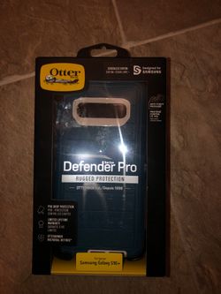 Samsung Galaxy s10+ Otter Box defender pro case