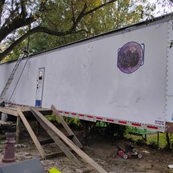 18-wheeler Trailer