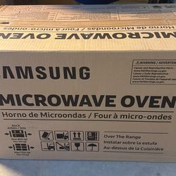 Samsung Bespoke Smart 2.1 cu. ft. 1000W - New in Box